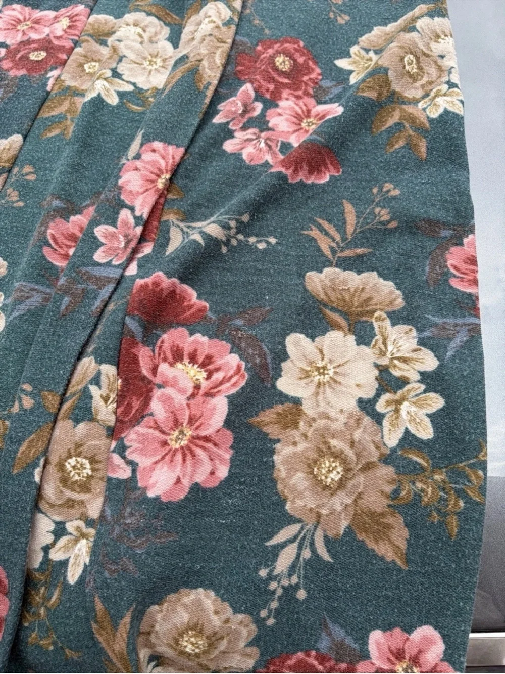 haptics By Holly Harper Women’s Floral Pattern Cardigan - Picture 3 of 3
